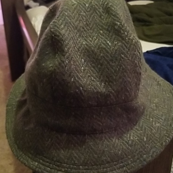 Hat - Picture 2 of 4